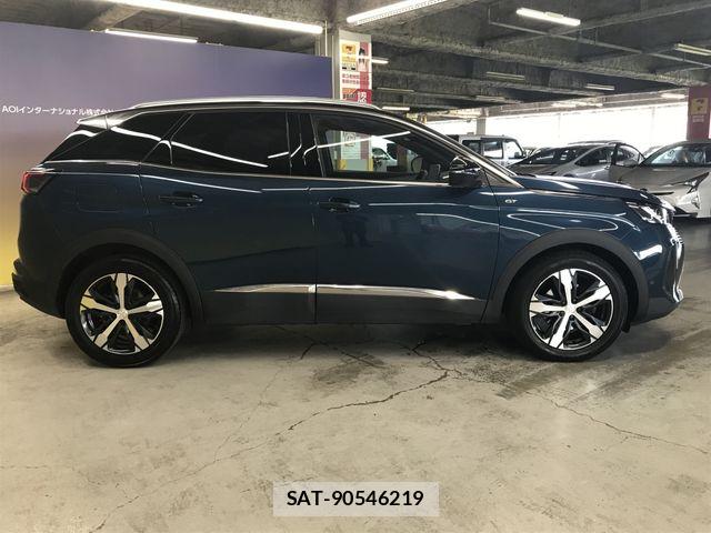 Peugeot 3008 2022-06 8414335-4