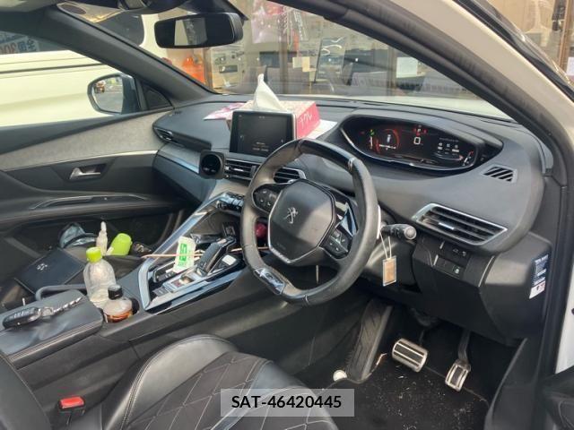 Peugeot 3008 2018-03 8414333-10