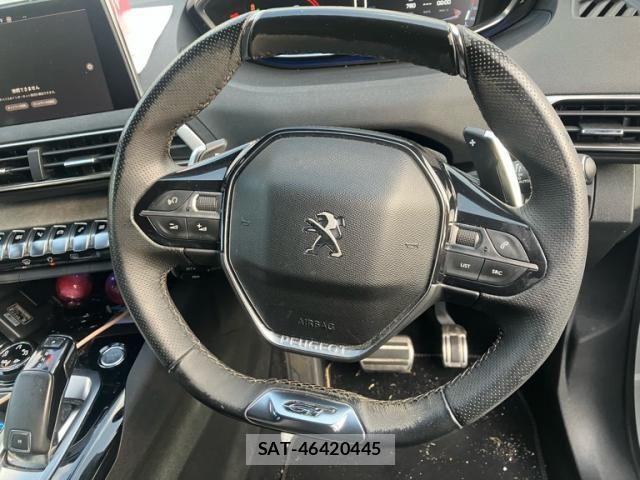 Peugeot 3008 2018-03 8414333-13