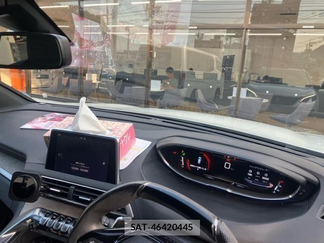 Peugeot 3008 2018-03 8414333-21