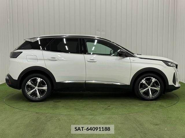 Peugeot 3008 2022-04 8485916-17