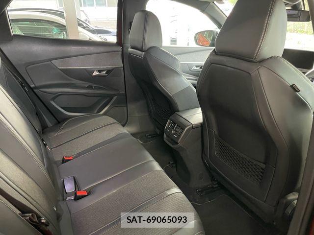 Peugeot 3008 2018-03 8563163-11