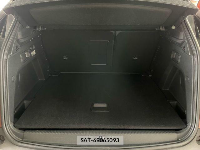Peugeot 3008 2018-03 8563163-22