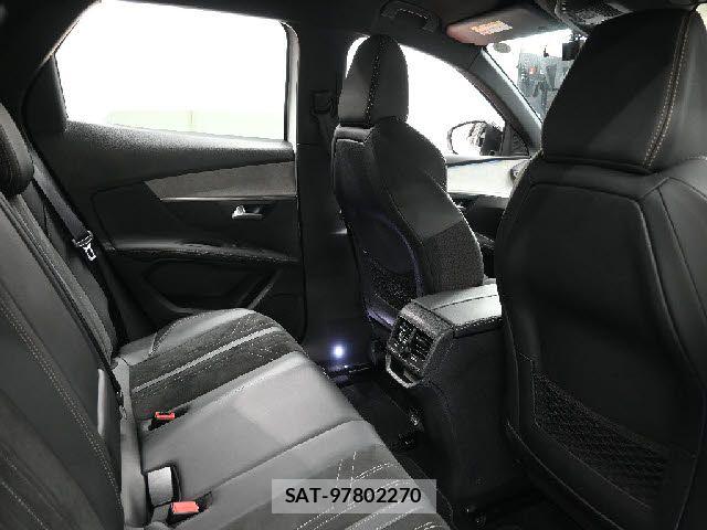 Peugeot 3008 2021-04 8628349-14