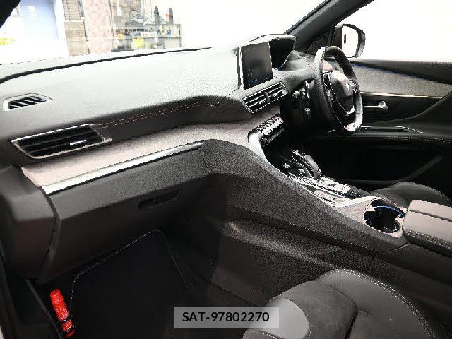 Peugeot 3008 2021-04 8628349-1