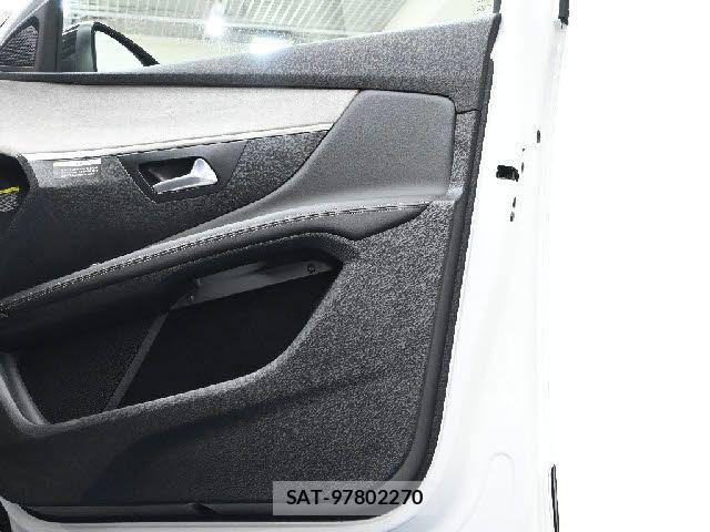 Peugeot 3008 2021-04 8628349-22