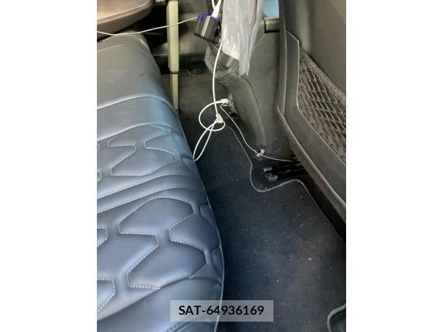 Peugeot 3008 2021-10 8660953-10