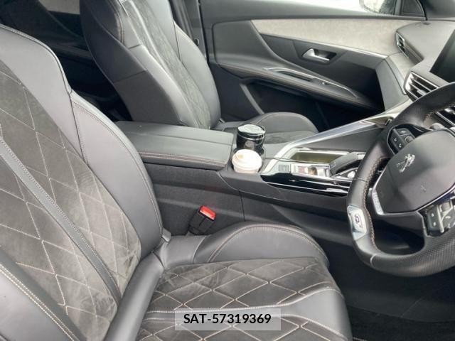 Peugeot 3008 2018-05 8686272-7
