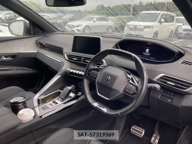 Peugeot 3008 2018-05 8686272-8