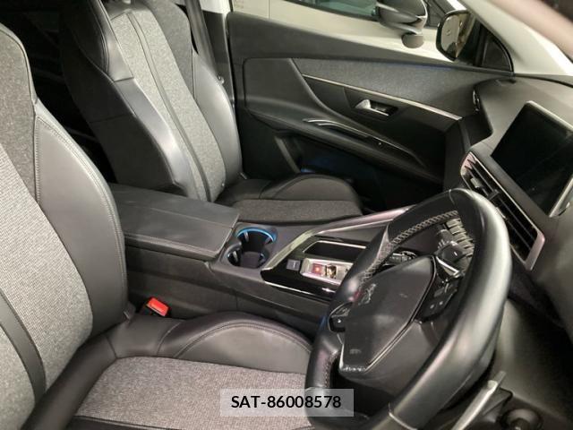 Peugeot 3008 2018-05 8745166-13