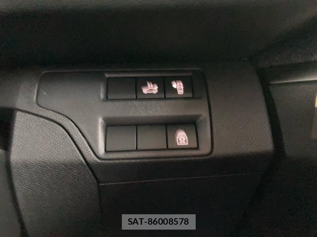 Peugeot 3008 2018-05 8745166-19