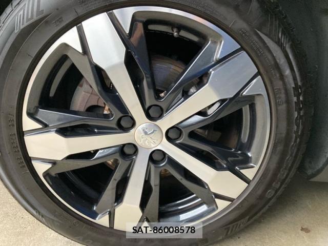 Peugeot 3008 2018-05 8745166-4