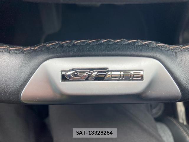 Peugeot 3008 2018-03 8831050-23