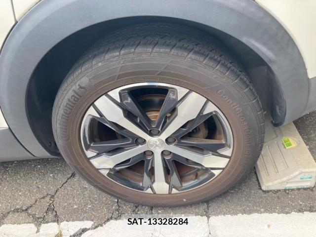 Peugeot 3008 2018-03 8831050-5