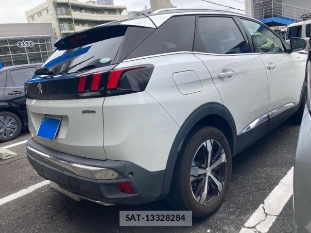 Peugeot 3008 2018-03 8831050-6