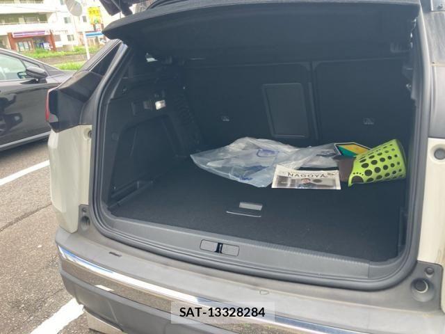 Peugeot 3008 2018-03 8831050-8