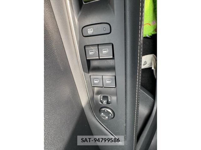 Peugeot 3008 2021-05 8831051-15