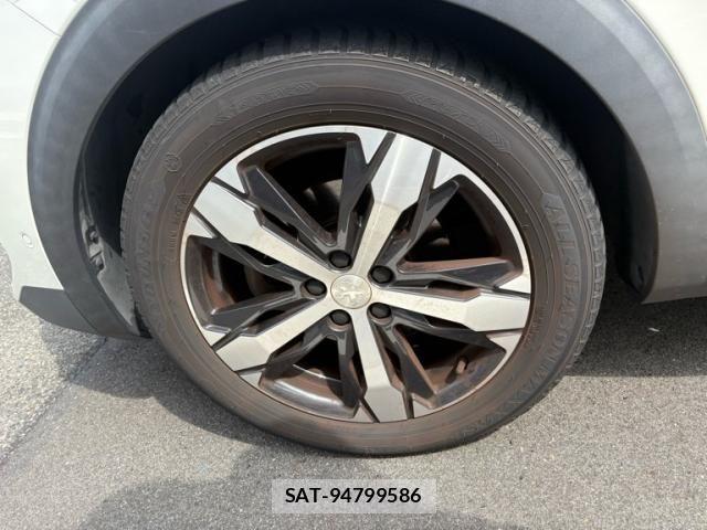 Peugeot 3008 2021-05 8831051-6