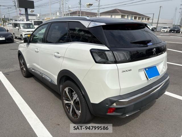 Peugeot 3008 2021-05 8831051-7