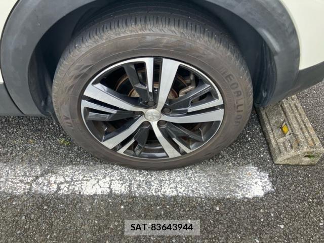 Peugeot 3008 2018-01 8831053-7