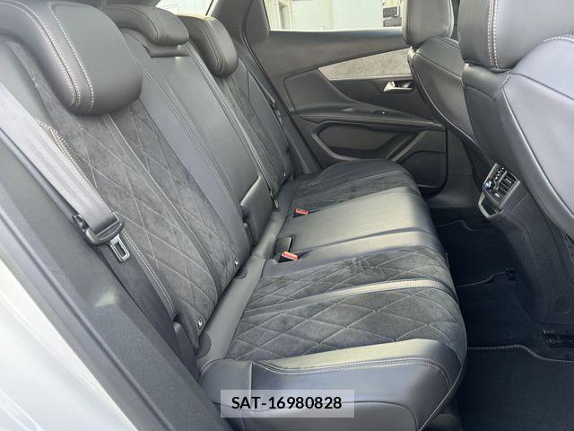 Peugeot 3008 2018-09 8831052-23