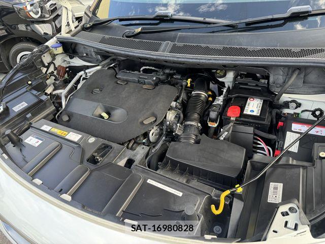 Peugeot 3008 2018-09 8831052-27