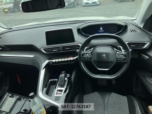 Peugeot 3008 2017-06 8850342-10