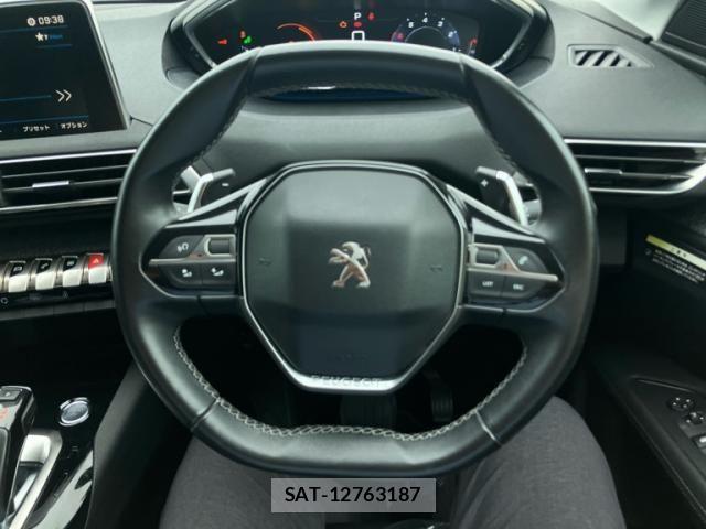 Peugeot 3008 2017-06 8850342-12