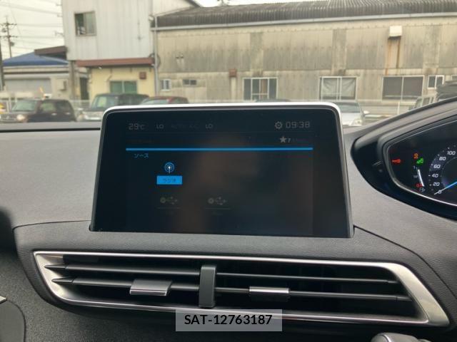 Peugeot 3008 2017-06 8850342-18