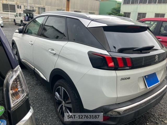 Peugeot 3008 2017-06 8850342-1
