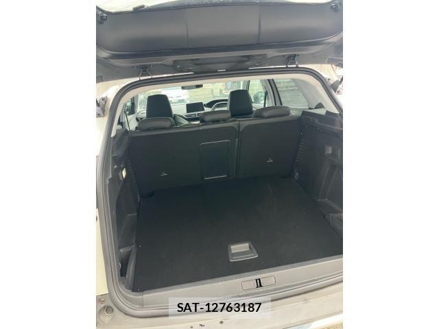 Peugeot 3008 2017-06 8850342-24