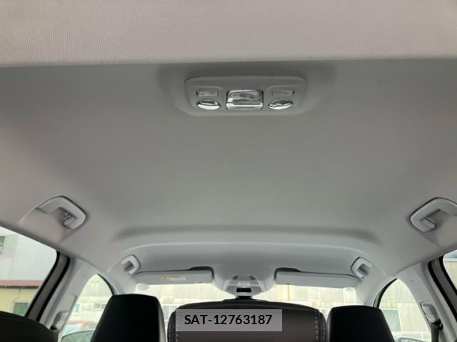 Peugeot 3008 2017-06 8850342-25