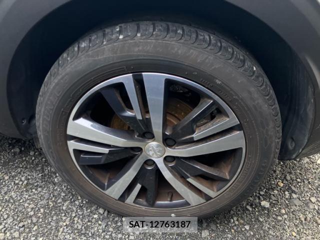 Peugeot 3008 2017-06 8850342-7