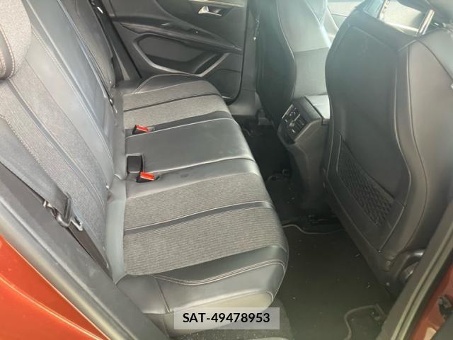 Peugeot 3008 2018-03 8850341-11