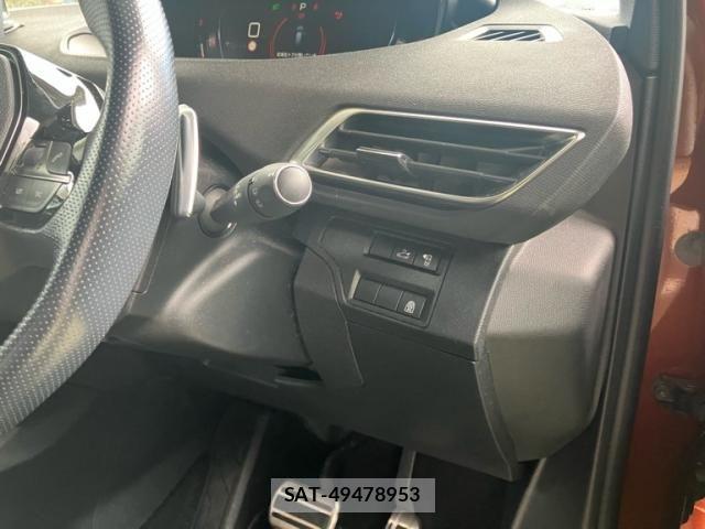 Peugeot 3008 2018-03 8850341-19
