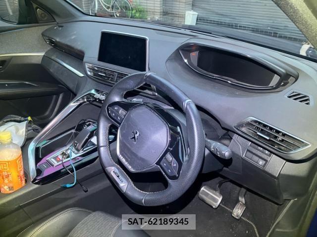 Peugeot 3008 2020-06 8881523-15
