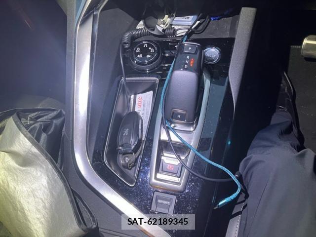 Peugeot 3008 2020-06 8881523-19