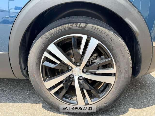 Peugeot 3008 2023-06 8881524-9