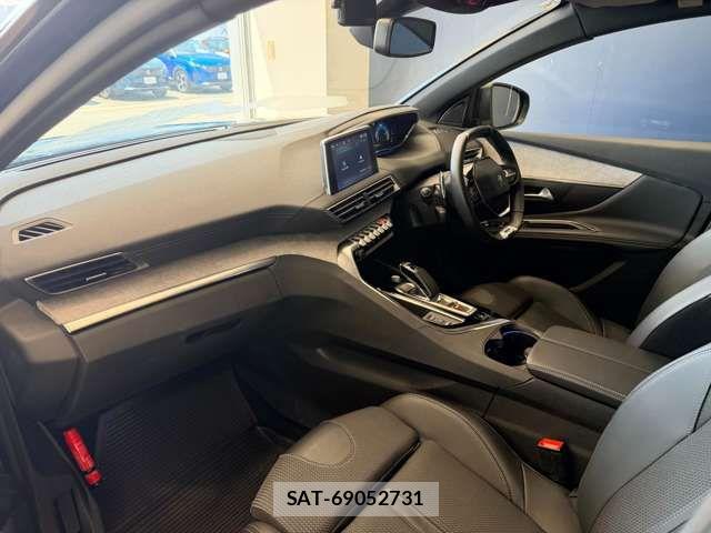Peugeot 3008 2023-06 8881524-17