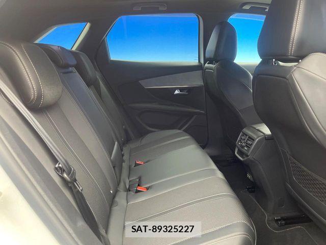 Peugeot 3008 2022-06 8884172-9