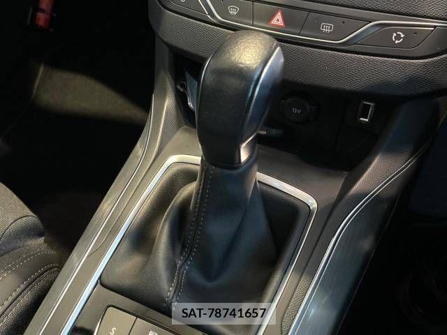 Peugeot 308 2018-09 613660-11
