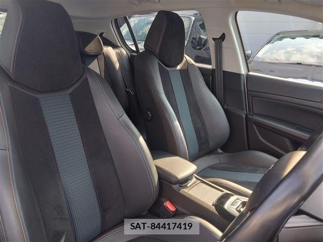 Peugeot 308 2019-12 1203313-11