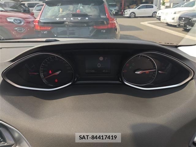 Peugeot 308 2019-12 1203313-16