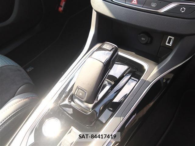 Peugeot 308 2019-12 1203313-19