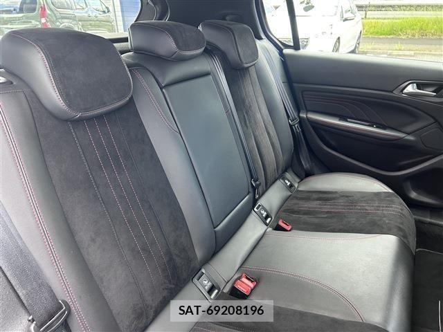Peugeot 308 2018-07 1208050-13