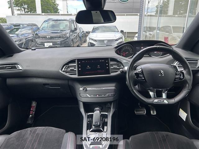 Peugeot 308 2018-07 1208050-14