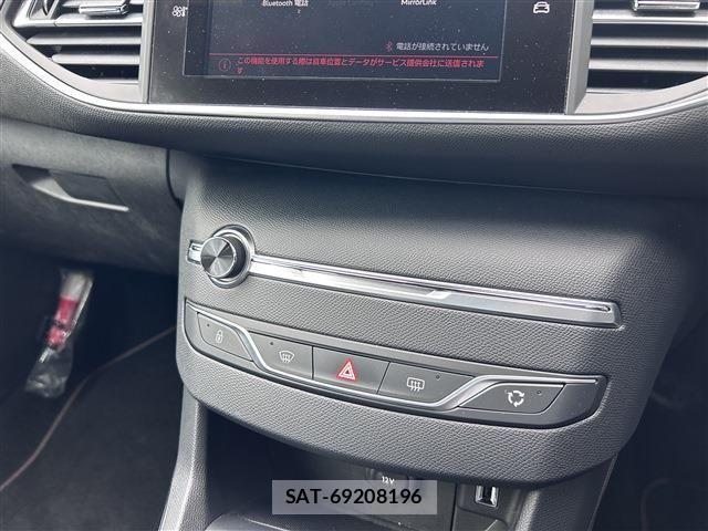 Peugeot 308 2018-07 1208050-17