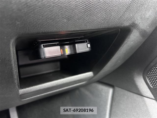 Peugeot 308 2018-07 1208050-19