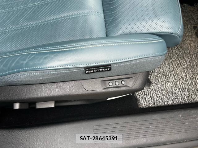 Peugeot 308 2023-11 1381527-14