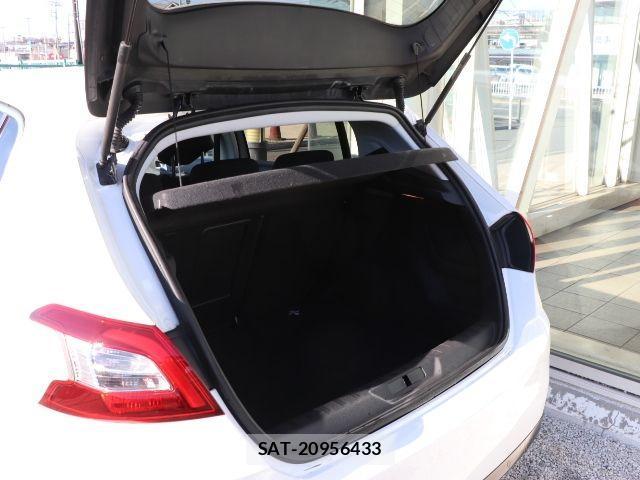 Peugeot 308 2017-07 1474207-14